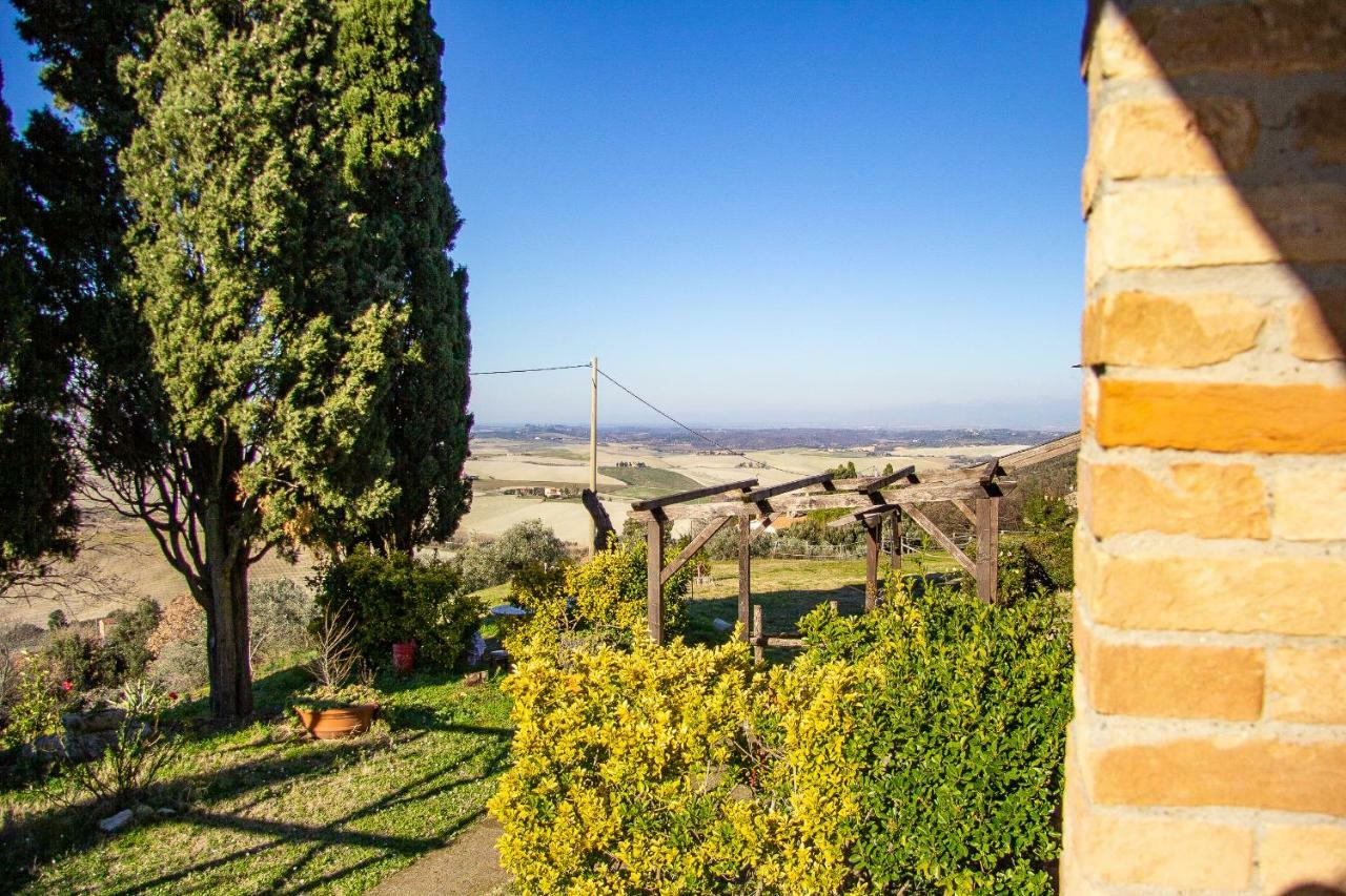 Agriturismo Le Vignacce Villa ซานตาลูเช ภายนอก รูปภาพ