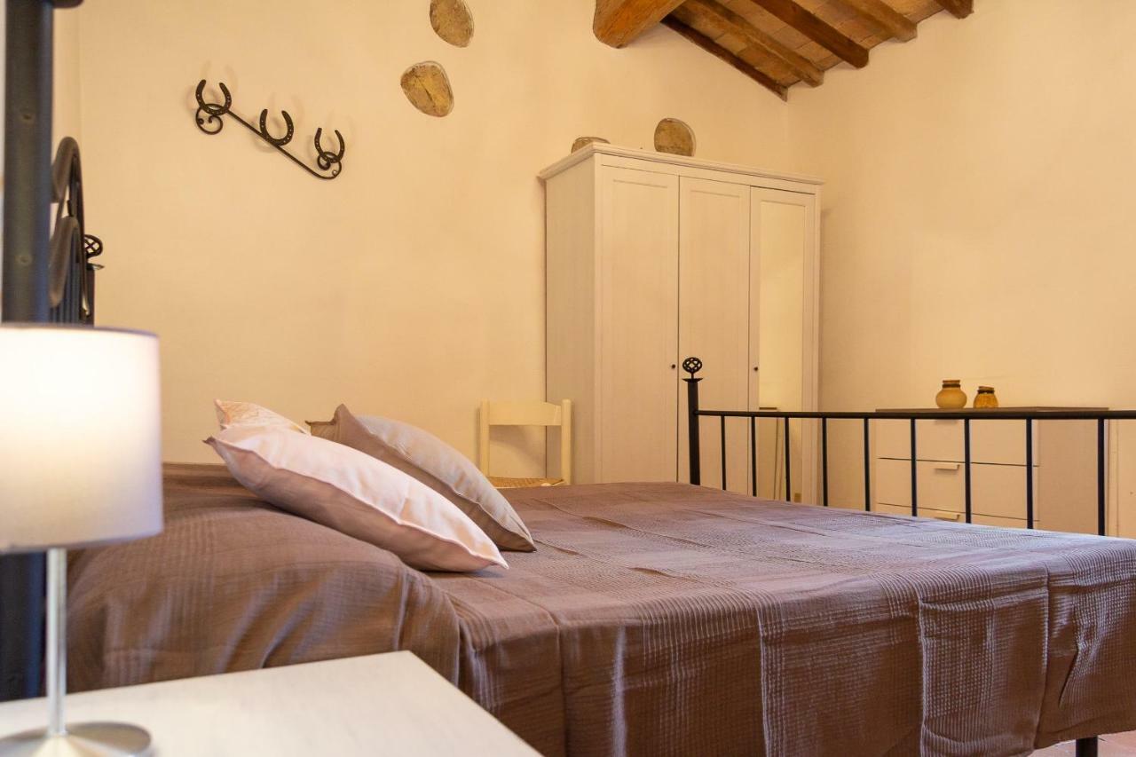 Agriturismo Le Vignacce Villa ซานตาลูเช ภายนอก รูปภาพ